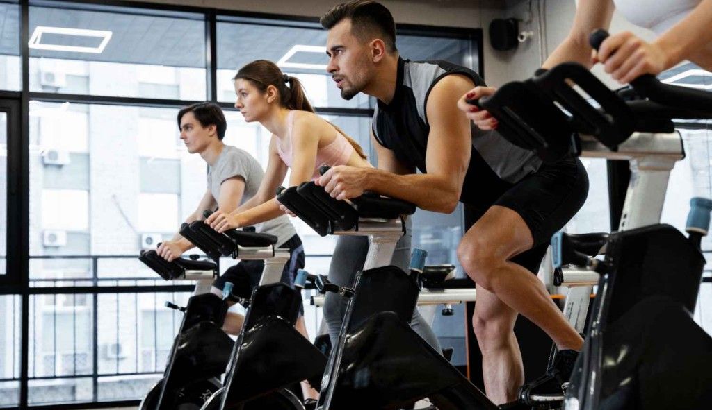 fourmates_fitness-banner